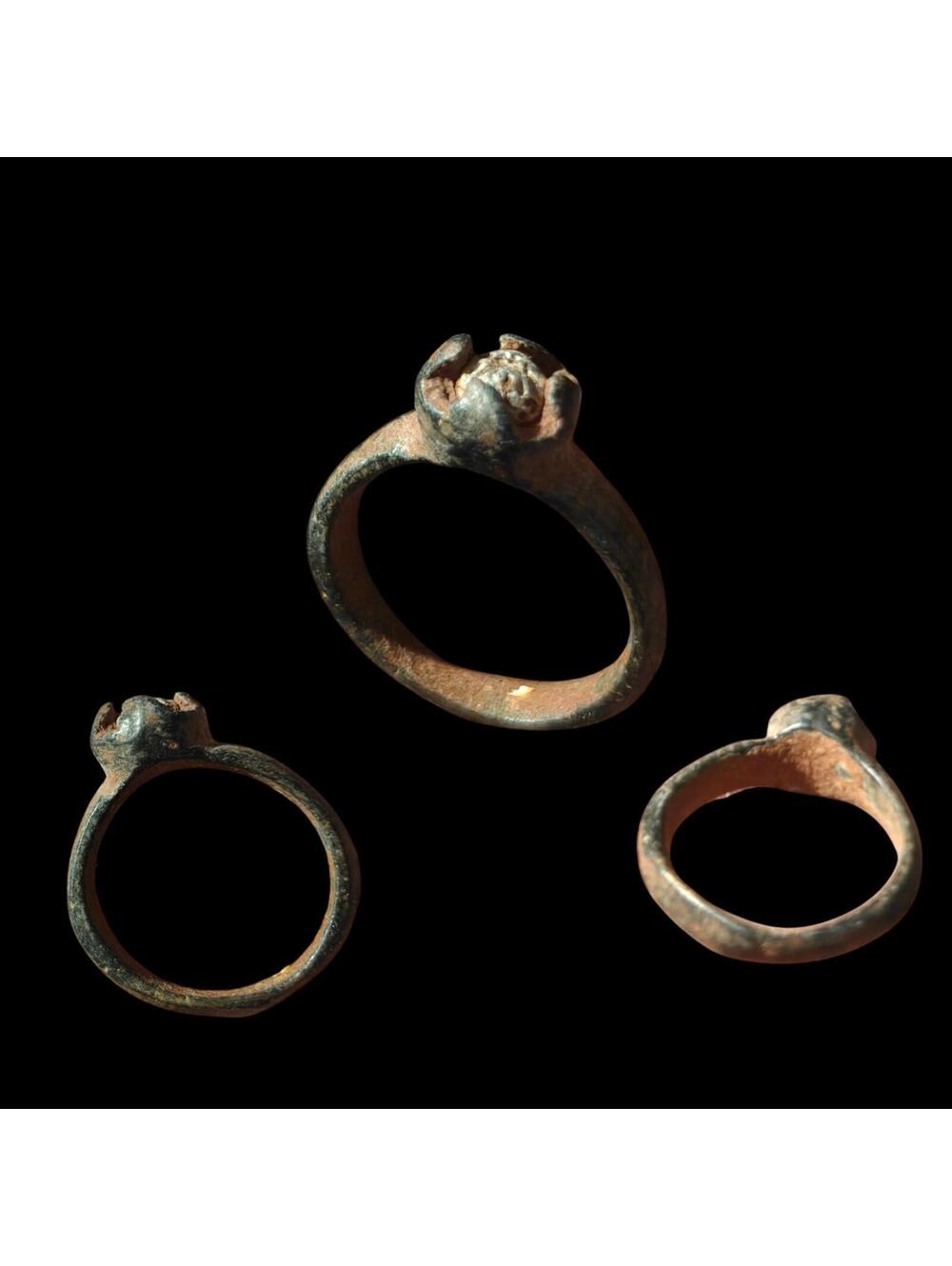 Ancient Roman Greek Egyptian Judaea Islamic Ring GENUINE Ornamented Collectible